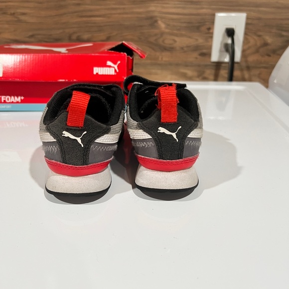 Puma boys sneakers - Picture 5 of 6